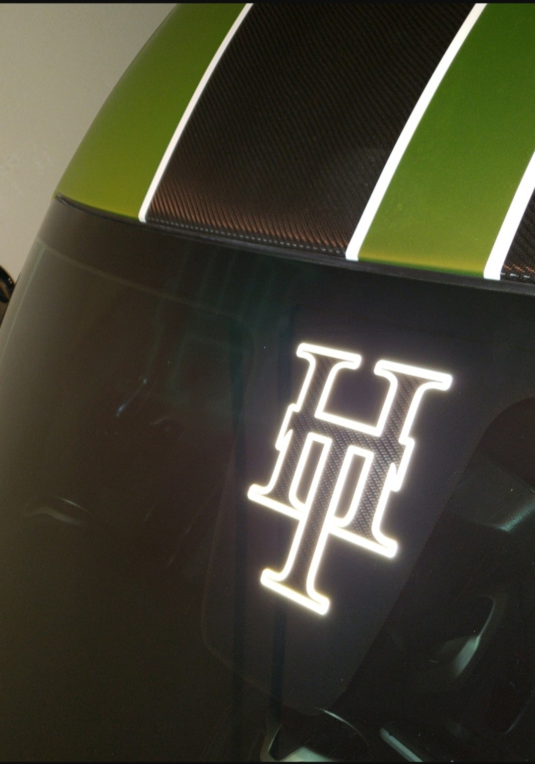 Decal - Double Layer Reflective Outline CF Center